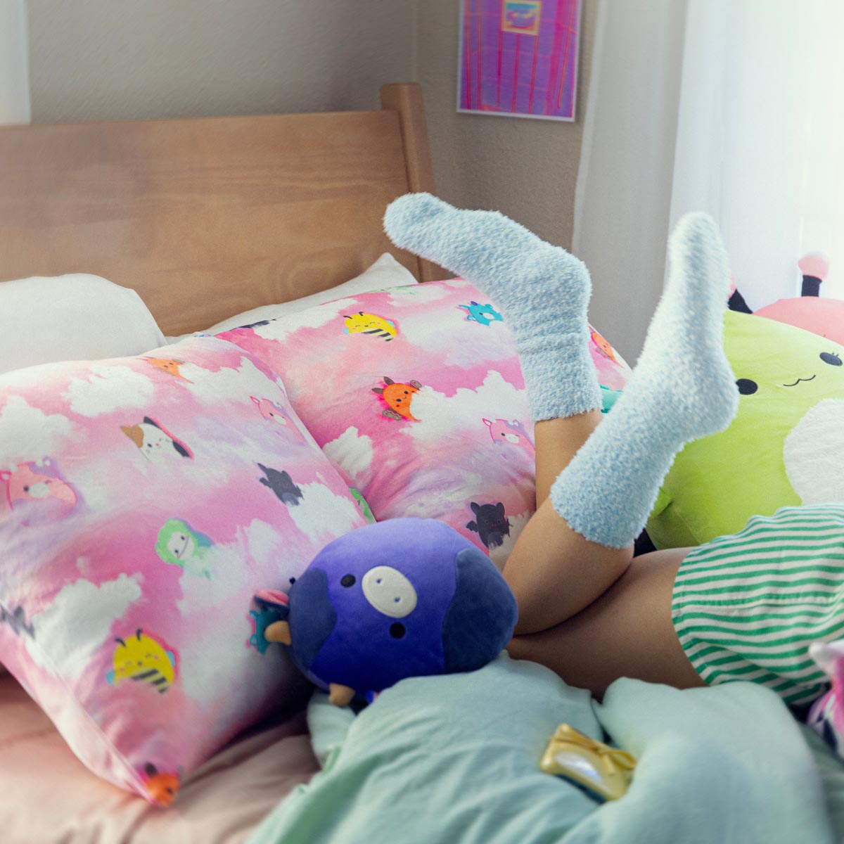 SquishPillow Bed Pillow and Pillowcase 2-Pack - Image 10