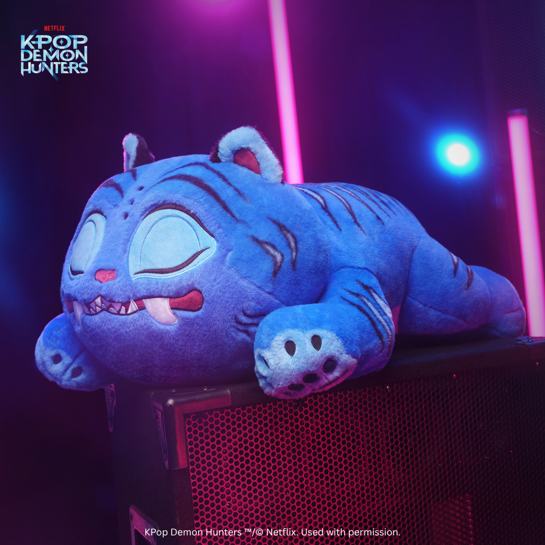 KPop Demon Hunters 18-Inch Sleeping Derpy Tiger - Image 3